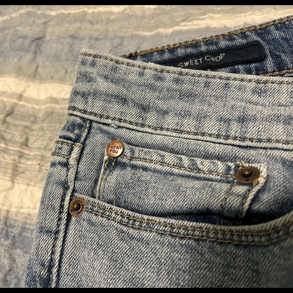 Straight Leg Lucky Jeans—Like New - Picture 4 of 12